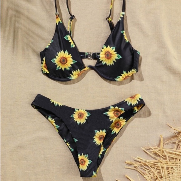 2 NWT Zaful Bikinis, sunflower 🌻 light pink - Picture 1 of 5